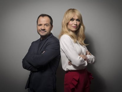 Ángel Martín y Patricia Conde, presentadores de 'Wifileaks'.