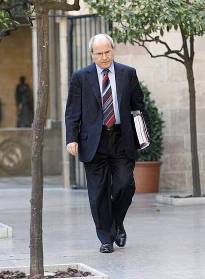 El presidente, José Montilla, ayer en el Palau de la Generalitat.