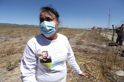 Candelaria Ayón Silva, una de las madre buscadoras que ingresaron al rancho.