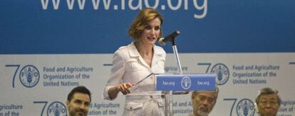 La reina Letizia pronuncia un discurso en la sede de la Organizaci&oacute;n de la ONU para la Alimentaci&oacute;n y la Agricultura (FAO) en Roma. 