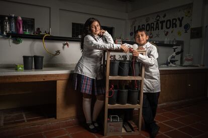 Estudiantes del colegio Montessori, en Huila, Colombia