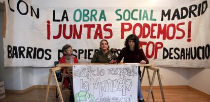 Rueda de prensa en el edificio okupado del centro de Madrid.