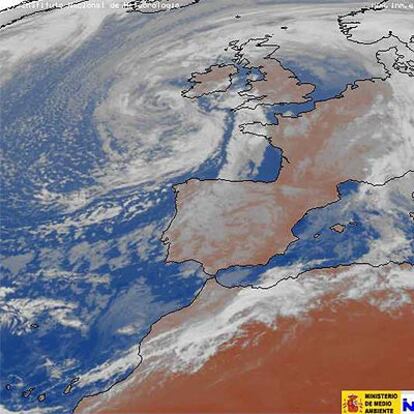 Imagen del satélite Meteosata en la que puede verse la borrasca sobre la península Ibérica.