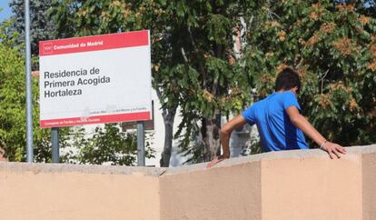 Uno de los acogidos en Hortaleza salta el muro del centro.