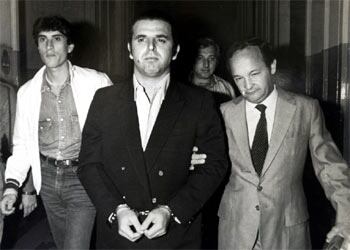 El antiguo líder de Montoneros Mario Firmenich, detenido  en 1984 en Buenos Aires.