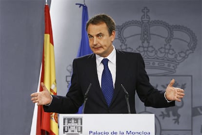 En la imagen, Jos Luis Rodrguez Zapatero en su comparecencia en La Moncloa tras conocerse los resultados el referndum.