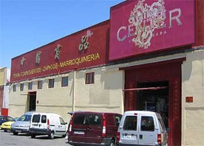 La nave China Center, en el polígono Cobo Calleja (Fuenlabrada, Madrid), considerado por los expertos antipiratería de la Policía Nacional "el mayor centro de mercancía pirata de Europa".