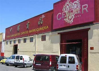 La nave China Center, en el polígono Cobo Calleja (Fuenlabrada, Madrid), considerado por los expertos antipiratería de la Policía Nacional "el mayor centro de mercancía pirata de Europa".