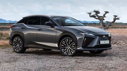 El Lexus RZ saca su cara más prémium, pero solo para su versión pequeña