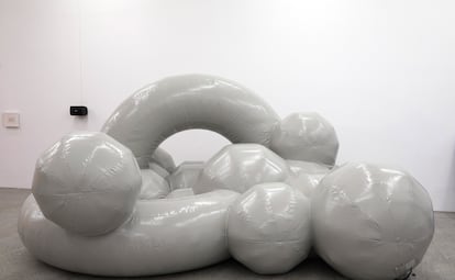 'Moat III', de Laia Estruch, en la exposición del Reina Sofía.