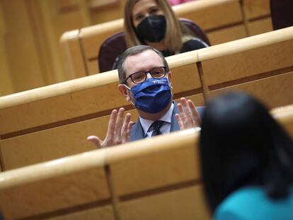 El portavoz del PP Javier Maroto durante la sesión de control al Gobierno celebrada este martes en el Senado, en Madrid.