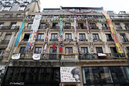 La original fachada del 59 Rue Rivoli.