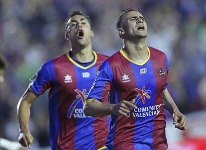 Ghezzal celebra el segundo gol del Levante al Athletic