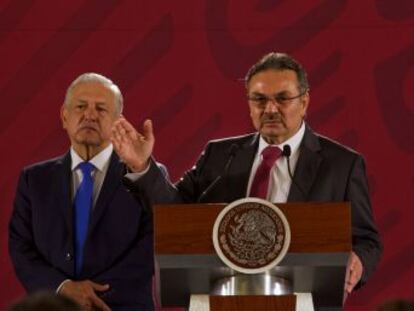 El presidente mexicano se aparta de la reforma energética para concentrar sus esfuerzos en la petrolera estatal