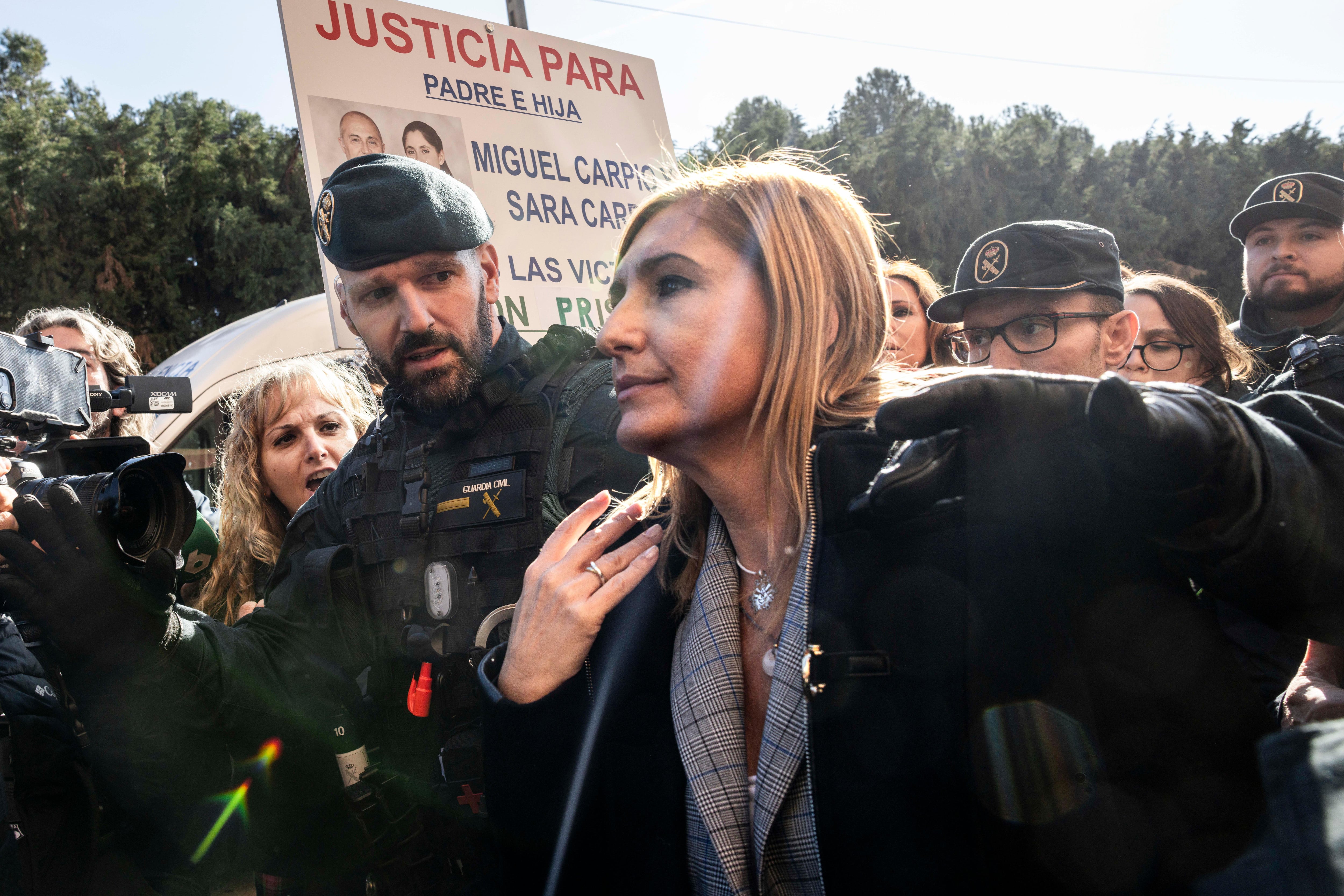 Alto dirigente Emergenze rinuncia dopo aver acceso video nascosti di Pradas e contestato la gestione davanti al giudice