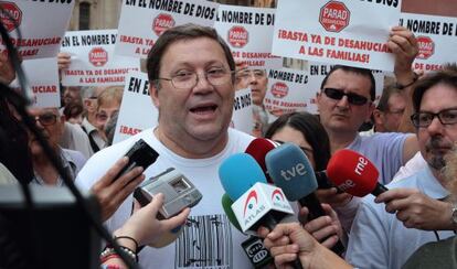 Joaquín Sánchez, el sacerdote miembro de la PAH de Murcia.