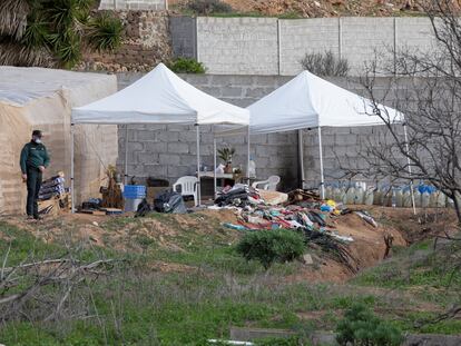 La Guardia Civil busca el cuerpo de una mujer que podría haber sido víctima de un crimen machista, en los terrenos en Las Rojas, Gáldar.