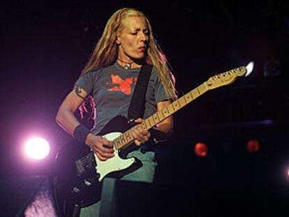 Amparo Llanos, durante un concierto de Dover en El Escorial.