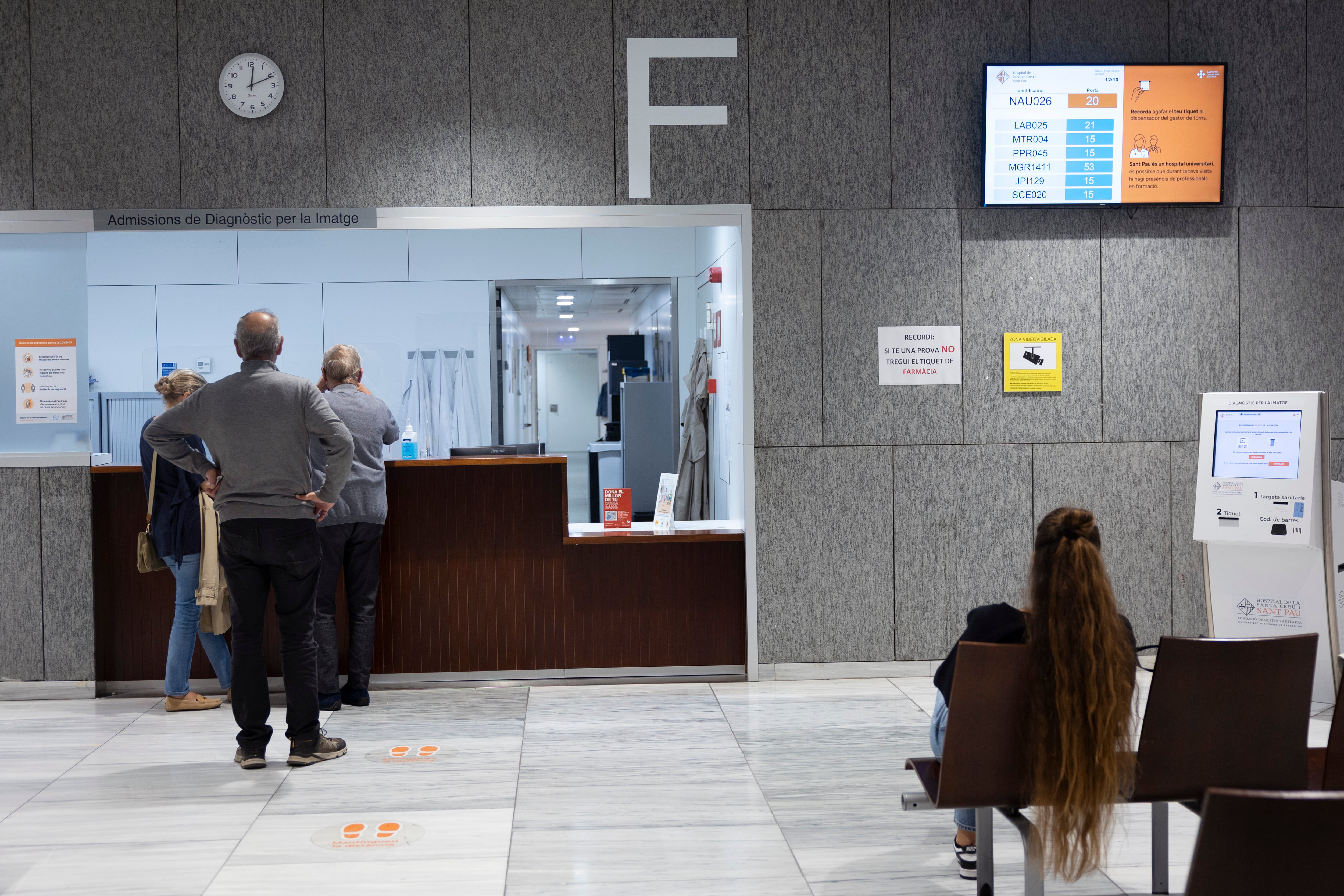 Sala de espera para visitas en el hospital Sant Pau de Barcelona. 
