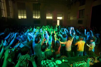 Momento del concierto de Dan Deacon del a&ntilde;o pasado en el festival Electr&oacute;nica en abril.