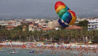 La platja de Salou, al mes d'agost.