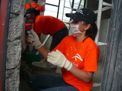 Una trabajadora de ArcelorMittal.