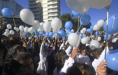 Alumnos de escuelas públicas argentinas en un acto público, el pasado 20 de junio.