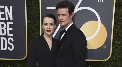 Claire Foy y Matt Smith, en los Globos de Oro de 2018.