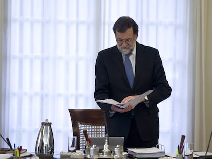 El Presidente del Gobierno Mariano Rajoy en Moncloa el viernes 27 de octubre.