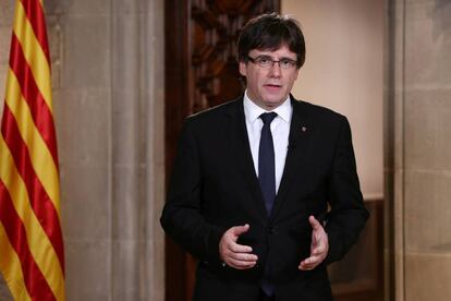 Carles Puigdemont durante la declaraci&oacute;n institucional.
 