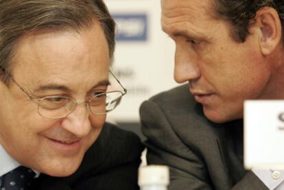 Jorge Valdano junto a Florentino Pérez.