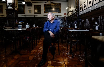 Peter Balakian, en la Cervecería Alemana de Madrid la semana pasada.