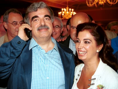 Rafik Hariri y su esposa, Nazek, en Beirut en 2000.