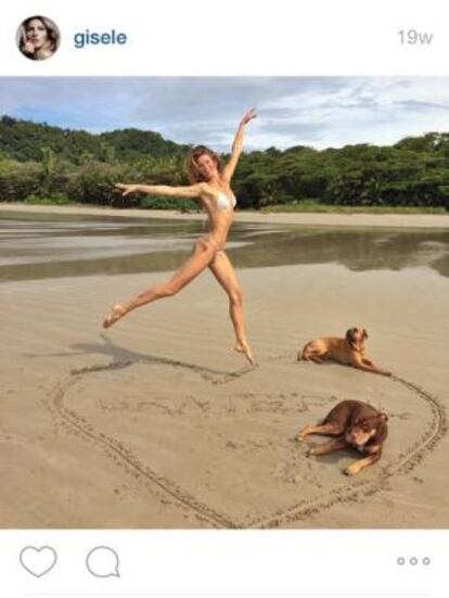 Foto tirada por Gisele Bündchen para agradecer o carinho dos fãs.