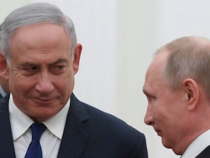 El presidente ruso, Vladímir Putin, junto al primer ministro de Israel , Benjamin Netanyahu, este miércoles en Moscú.