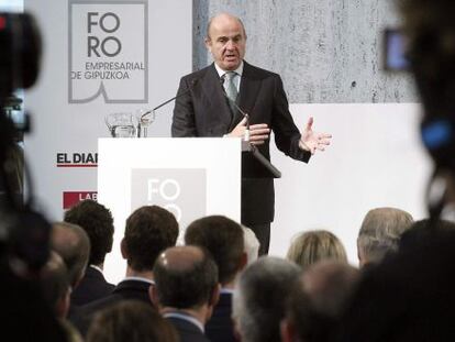 Luis de Guindos, hoy en San Sebastián durante el primer encuentro del Foro Empresarial de Gipuzkoa.