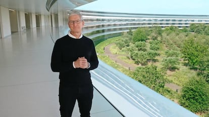 Tim Cook en el vídeo de presentación de los nuevos Apple Watch.