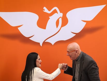 Sandra Cuevas y Dante Delgado durante la presentación como candidata al senado de la República.