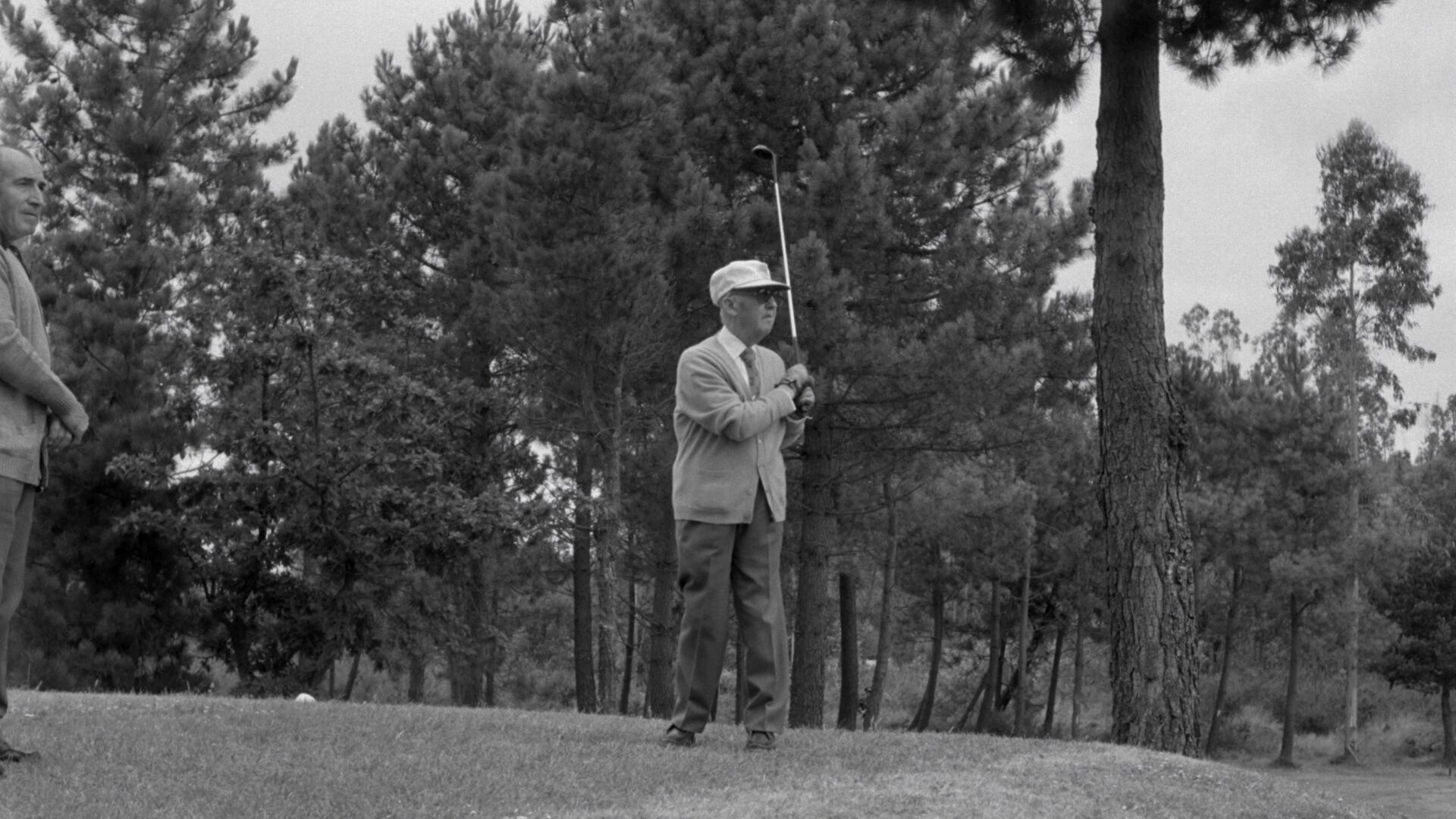 El último veraneo de Franco: golf, consejo de ministros y decrepitud