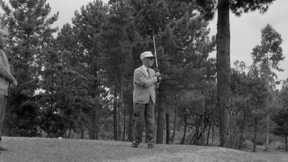 El último veraneo de Franco: golf, consejo de ministros y decrepitud