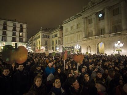 La manifestaci&oacute;n concluy&oacute; en la plaza Sant Jaume de Barcelona.