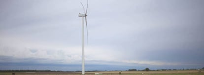 Un molino de viento de una instalación energética
