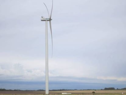 Un molino de viento de una instalación energética