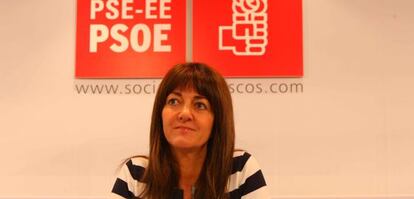 La portavoz del PSE-EE, Idoia Mendia, este martes en la sede socialista de Bilbao.
