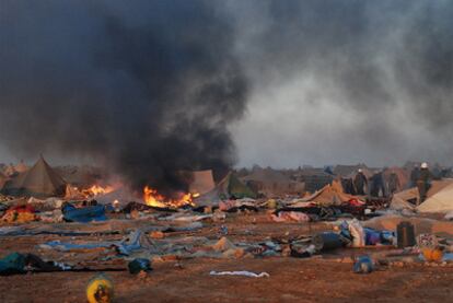 El campamento de jaimas de Agdaym Izik, cerca de El Aaiún, tras ser desmantelado por las fuerzas marroquíes el pasado 8 de noviembre.