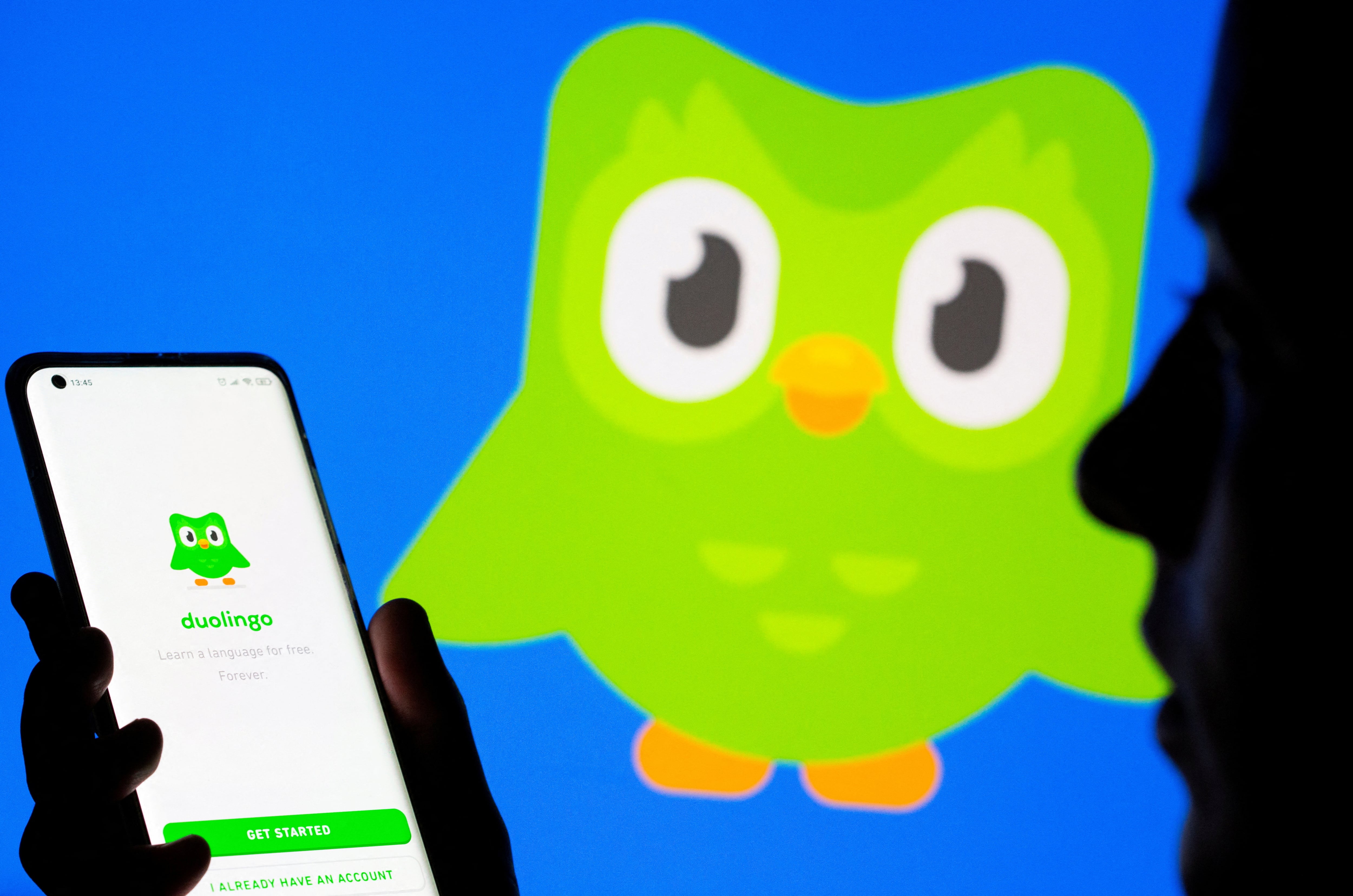 Duolingo cae con fuerza tras anunciar que sus beneficios se ralentizarán debido al crecimiento de usuarios