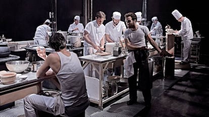 Un momento de la representación de la obra "La cocina".