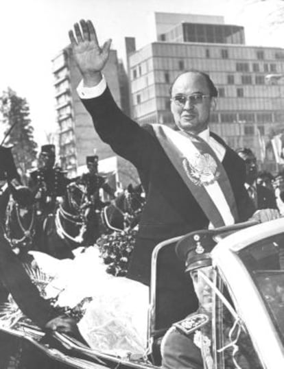 Former Mexican president Luis Echeverr&iacute;a, during a march through the country&#039;s capital.