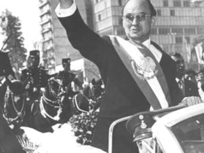 Former Mexican president Luis Echeverr&iacute;a, during a march through the country&#039;s capital.