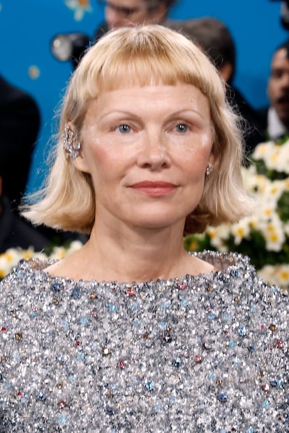 La protagonista de la película 'Amélie' o Milla Jovovich en su papel de Juana de Arco son algunas referencias en la apuesta de Anderson el pasado lunes.
